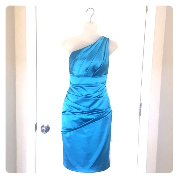 David's Bridal Dresses & Skirts - Davids-Bridal-Bridesmaid-Dress-Malibu-Size-6